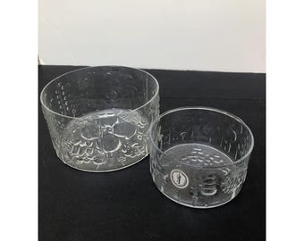 Pair of Arabia Finland Flora Oiva Toikka Glass Bowls 6   and 4.5   Dia