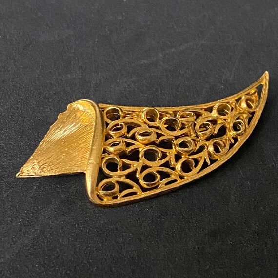 Vintage JJ Jonette Jewelry Brooch Pin, Gold Plate… - image 1