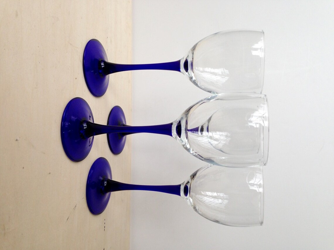 Set of 7 Vintage Luminarc White Wine Glasses Cobalt Blue Stem Etsy
