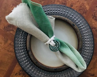 Green Ombre Linen napkins with rings