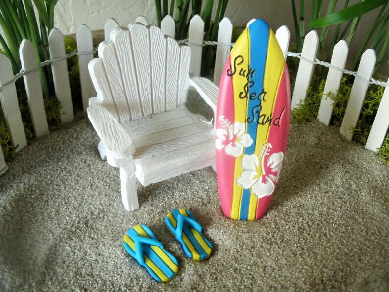 Miniature Dollhouse FAIRY GARDEN ~ Cream Resin BEACH Surfboard SEA ~ NEW