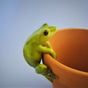1 3/4" Frog - Little Flowerpot Hugger - Fairy Garden - Terrarium - Mini Garden - Succulent Garden Decor - Pot Hanger for THIN Rimmed Planter
