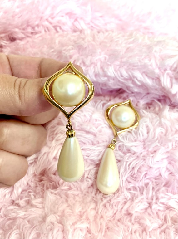◆VINTAGE HOLLYWOOD◆ Rose Pearl Earrings VH2435EA004M Rose Pearl Earrings. Sterling Silver. - Etsy