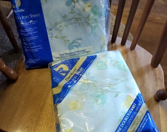 Vintage NOS 60s sheet set floral blue 50/50 Full Flat and Fitted set french cottage cozy vibes vintage linens retro fabric textile Dan River