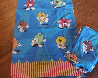 Vintage candy m&m fabric twin sheet set 90s novelty bed sheets set kids room old time candy store family game room decor vintage Mars picnic