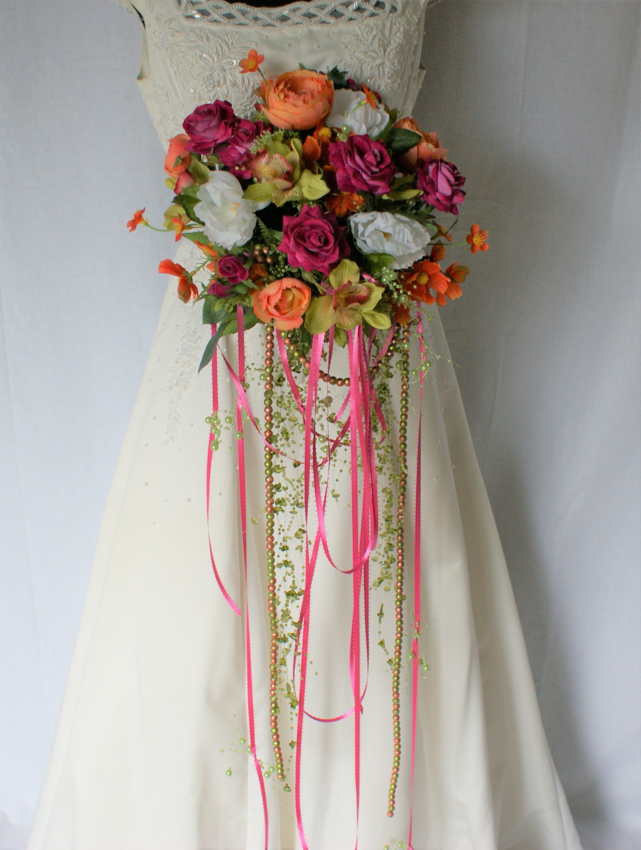 Amazon.com: Uwedding 9 inches Creamy White Cascading Bride