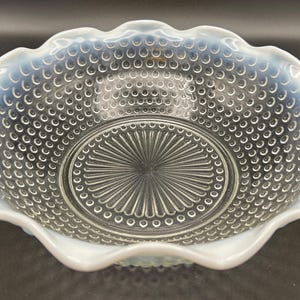 Moonstone Opalescent Hobnail 9” Bowl