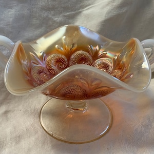 Dugan Peach Opalescent Bon Bon Bowl with 2/handles - Question Mark Pattern