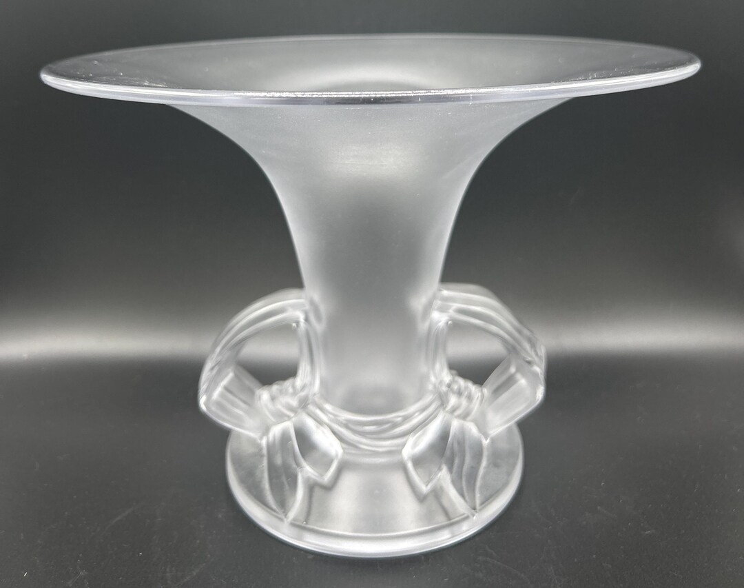 Imperial Cathay Ku Ribbon Vase #5012 - Etsy