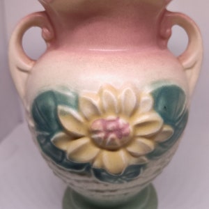 Hull Water Lily Vase L-1 5 1/2&quot;