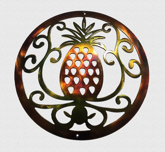Pineapple In Round Frame Patina Finish Indoor Or Outdoor Metal Art