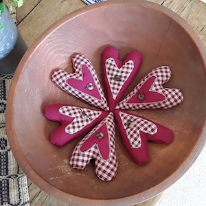 Primitive Valentines heart  bowl fillers, primitive bowl fillers, primitive hearts to dispay anywhere,  Primitive  hearts, farmhouse hearts