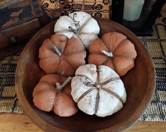 Primitive Fall Halloween pumpkins, Gathering of orange and White small Pumpkin Flatties, set of 5 pumpkins, primitive pumpkins,