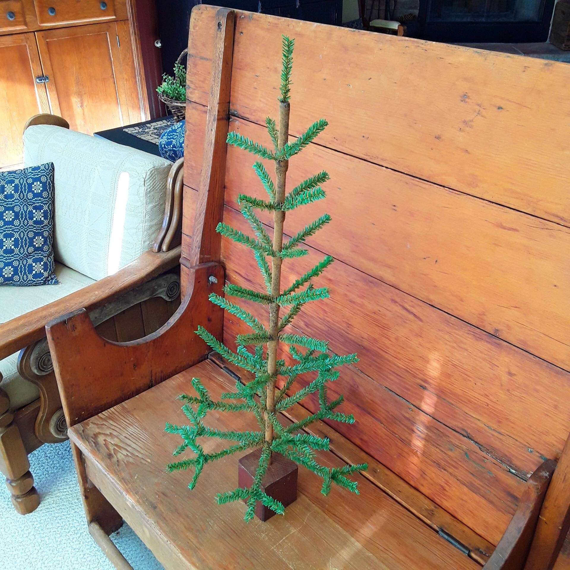 Primitive Feather Tree Decorated Old Dovetailed Box Christmas Gatherin –  Fanatic's Country Attic