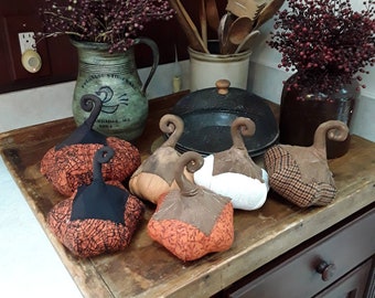 Primitive fall pumpkins,  Farmhouse pumpkins,  Mix and match pumpkins, country pumpkin,small pumpkins,  curly top pumpkins,  primitive decor