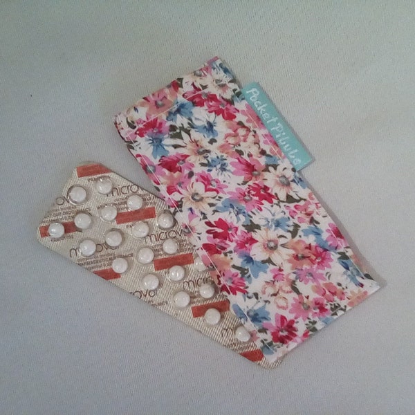 Etui à pilule"Printemps"fleurs,rose,coton