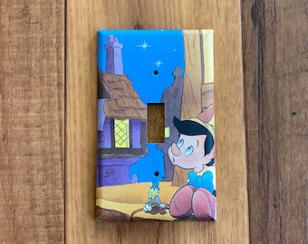 Pinocchio and Jiminy Cricket Light Switch Plate, Pinocchio Decoration, Jiminy Cricket Decor, Pinocchio Nursery, Pinocchio Bedroom, PIN2