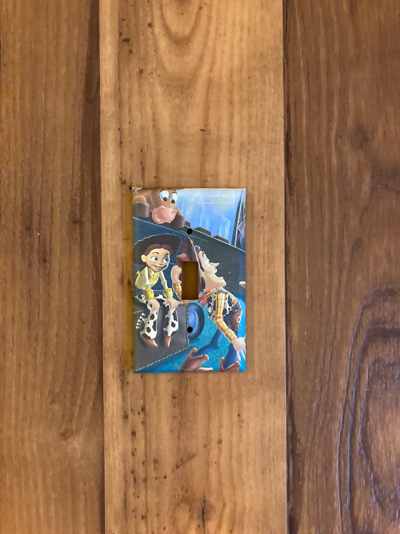 Jessie and Woody Toy Story Light Switch Cover, Toy Story Decor, Toy Story Jessie, Toy Story Woody, Toy Story Decor, Toy Story Nursery, TS5 bild 2