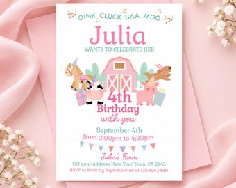 Op de afbeelding: Een witte rechthoekige verjaardagsuitnodiging met een roze schuur, een paard, een koe, een varken en een hond met feesthoedjes. De tekst luidt OINK CLUCK BAA MOO, Julia 4th Birthday with you, September 4th, 2:00pm to 4:30pm en Julia's Farm.