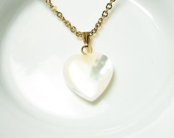 Mother of pearl necklace with heart pendant, gold plated chain, mother of pearl necklace, gold plated stainless steel link chain