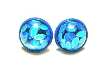Blue earrings with glittering sequins or black stud earrings with abalone shell motif