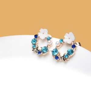 Earrings circle rose gold plated with white flower and blue zirconia, ear studs silver 925, sterling silver plug image 2