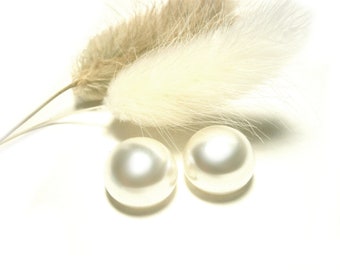 Große Perlen Ohrstecker, weiße Perlenohrringe, Muschelkern-Perlen Ohrringe