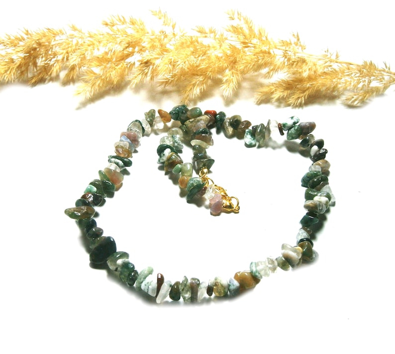 Farbige Naturstein Chips Kette