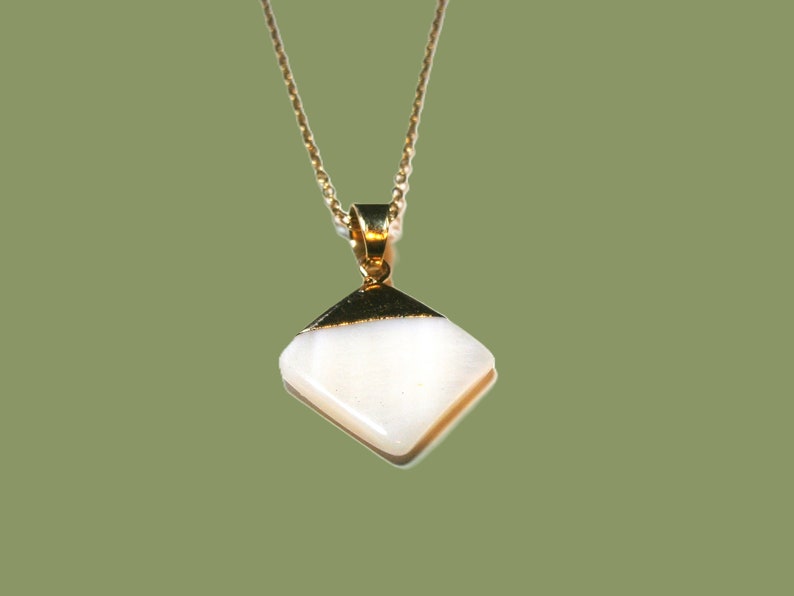 White mother-of-pearl necklace gold-plated, chain with white mother-of-pearl pendant diamond, real mother-of-pearl necklace image 3