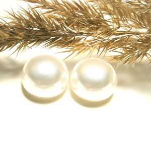 Large pearl stud earrings, white pearl earrings, shell pearl earrings image 2