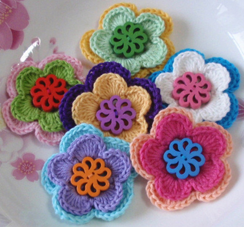 8 Crochet Flowers With Button In Multicolor YH-146-01 image 3