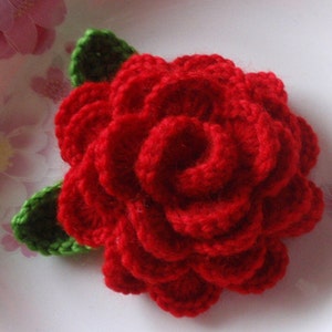 Crochet Flower ( 3-1/2 inches) With Leaves  YH-125
