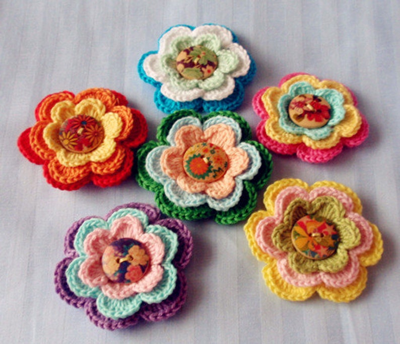 8 Crochet Flowers With Button In Multicolor YH-146-01 image 4