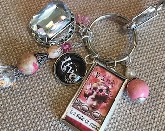 Dije para mochila o bolso rosa / Llavero rosa / Dijes / Concienciación sobre el cáncer de mama / El rosa es un estado de ánimo: regalo para ella