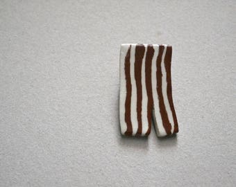 Contemporary ceramic brooch, Ceramic geometric jewelry, stipes minimal jewelry, nerikomi, white and brown stoneware ceramic