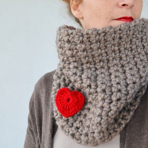 Crochet scarf cowl valentine circle scarf neutral chunky cowl crochet neckwarmer with red heart woolen scarf, handmade circle scarf image 3