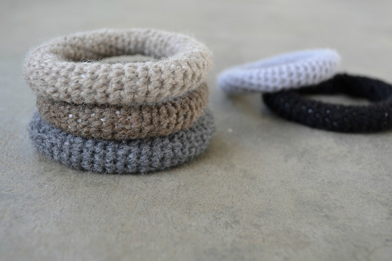 Crochet bangle bracelet, woolen crochet bracelet in natural colours, crochet cuff bracelet, crochet jewelry, textile bracelet image 6