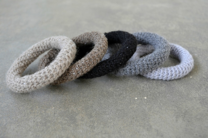 Crochet bangle bracelet, woolen crochet bracelet in natural colours, crochet cuff bracelet, crochet jewelry, textile bracelet image 3