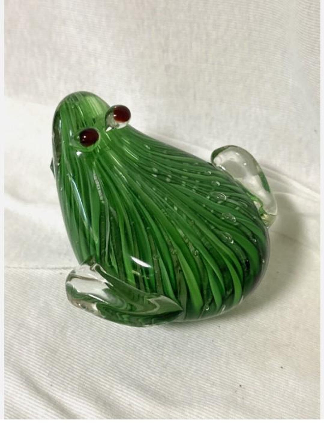 Paperweight Frog Art Glass Green Ribbons Frog Paperweight Figurine Red Eyes 3
