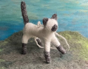 Gray Siamese Cat Ornament, Hand Felted Wool Cat Ornament, Cute Kitty Decoration, Wreath Decoration