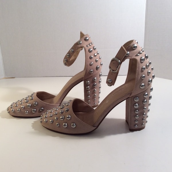 Chinese Laundry Chunky Heels, Ankle Strap Pink Suede Women’s Shoes with Silver Metal Embellishments Size 8.5 M