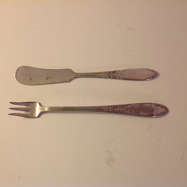 National Silver Plate Co. Vintage 1951 King Edward Pattern Butter Spreader and Cocktail / Crab Fork