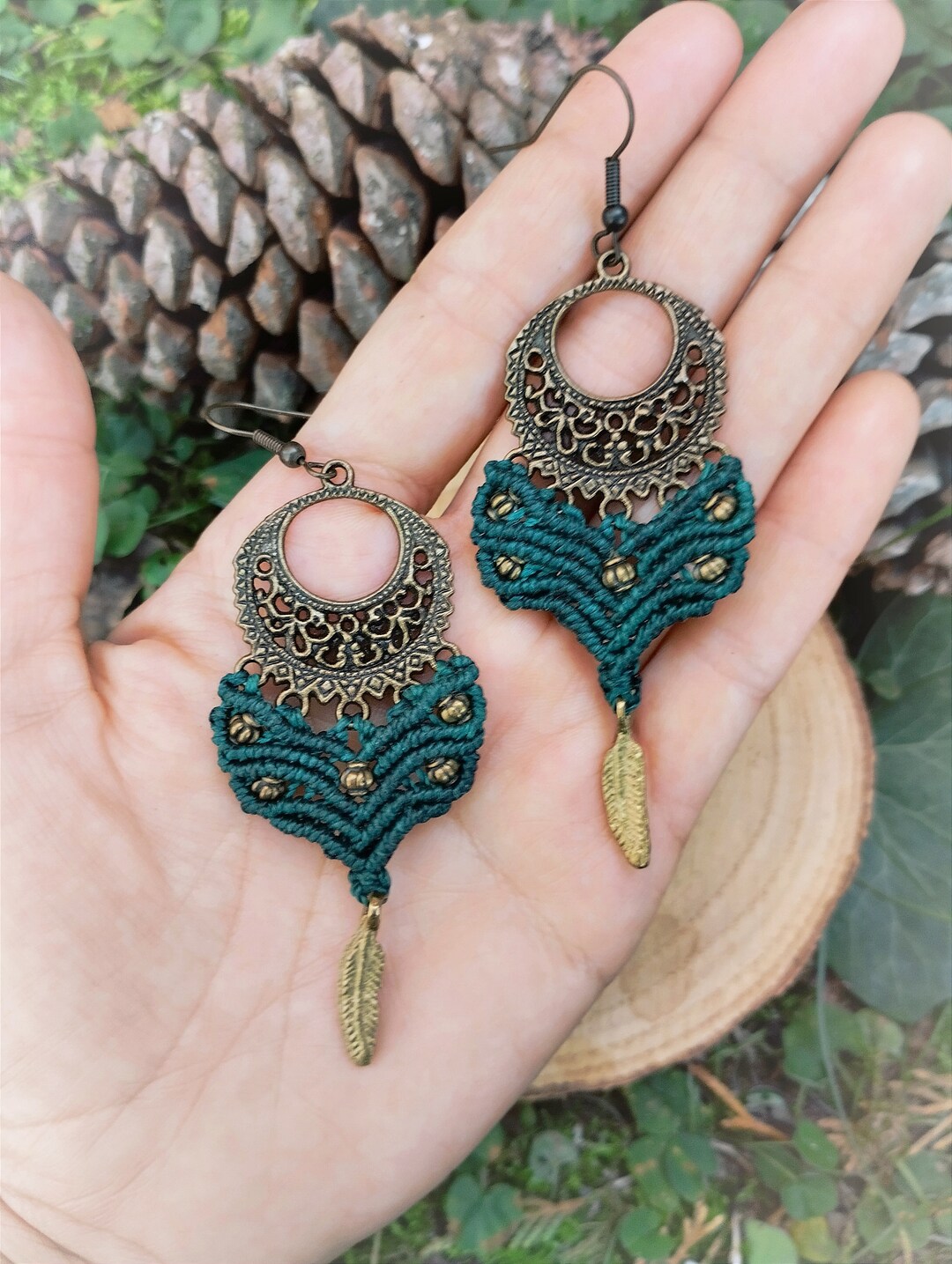 GREEN TWIST MACRAME EARRING main image 0