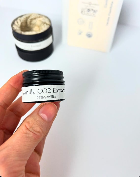 Organic Vanilla CO2 Extract. 26 percent Vanillin. Bourbon Vanilla Planifolia. Food, Cosmetic & Perfumery grade.