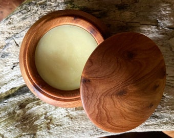 Organic Vanilla Balm with Bourbon Vanilla Extract.  Nourishing and Comforting. Vegan. Zero Waste.