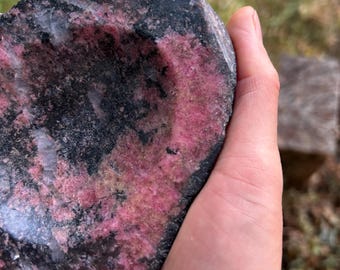 Vintage Rhodonite Bowl, Organic Freeform Gemstone Dish, Hand Carved Jewellery Dish,