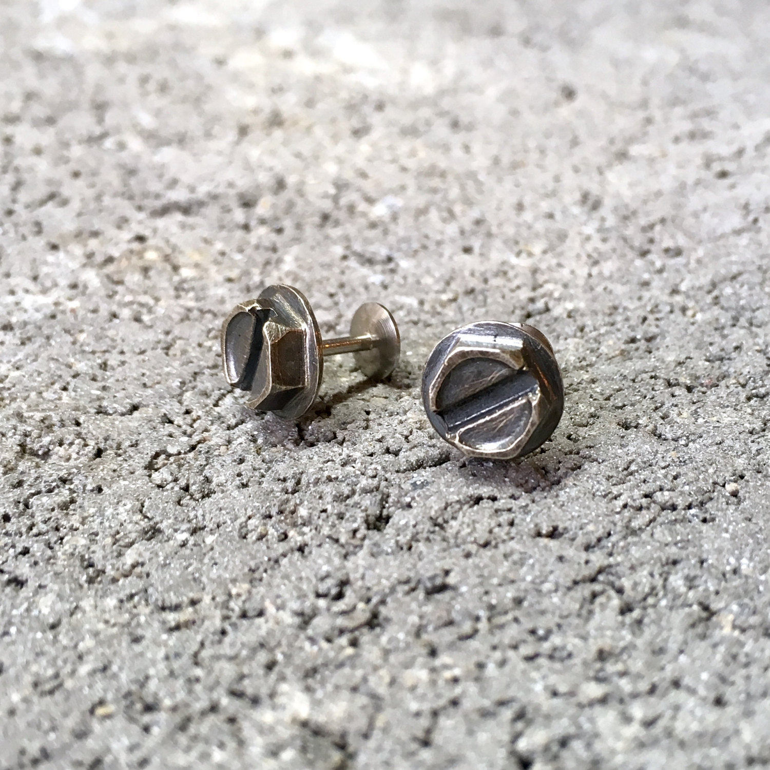 small plain silver hoop earrings