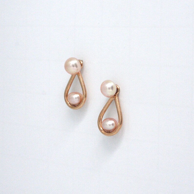 Minimalist Pearl Earrings. Fresh Water PEARL Studs with Rose Gold plated drop Ear Jacket Rose GOLD plated teardrop and Natural Pearl