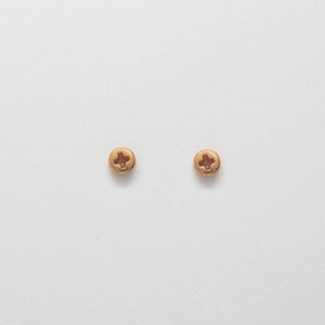 WINZIGE 10k / 14k Roségold Phillips SCHRAUBE Ohrringe. Rose Gold 4 mm kleine Nieten. 10k / 14k Gold Hardware Schmuck. Kreuzschlitz Ohrstecker.