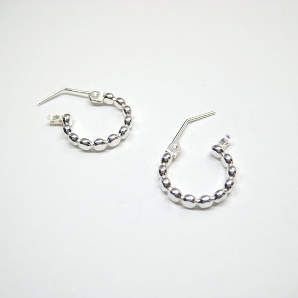 Anneaux Dormeuses Minimalistes. Boucles d'oreilles Anneaux faits-main en Argent Sterling .925 ou Or Fusionné 14k recyclé. Créole Boule Plate